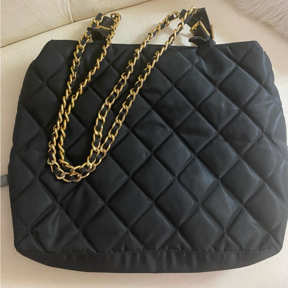 Bloomingdale’s black quilted tote